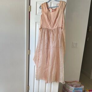Elegant Peach Sleeveless Dress